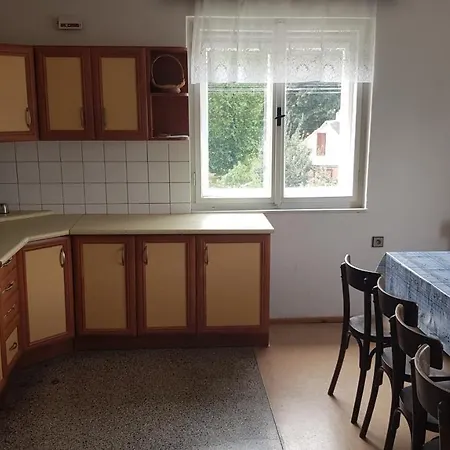 A Stanování Na Faře Apartmán Javorník
