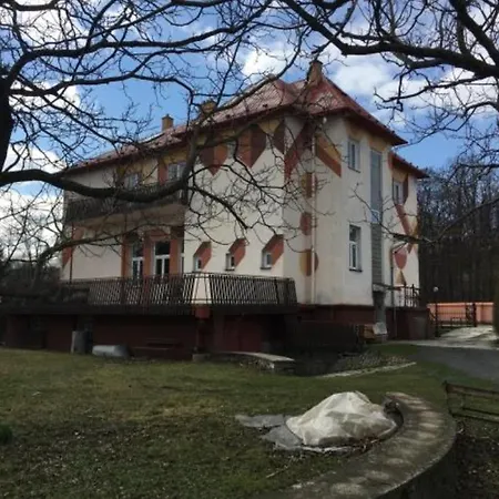 A Stanování Na Faře Apartmán Javorník
